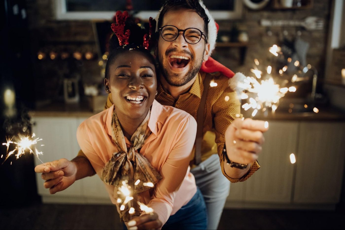 couple celebrating new years ©Drazen Zigic